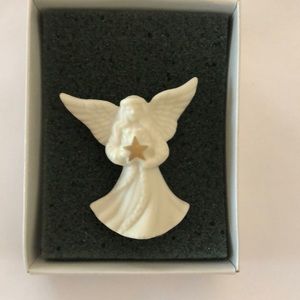 Lenox Angel Pin NWOT